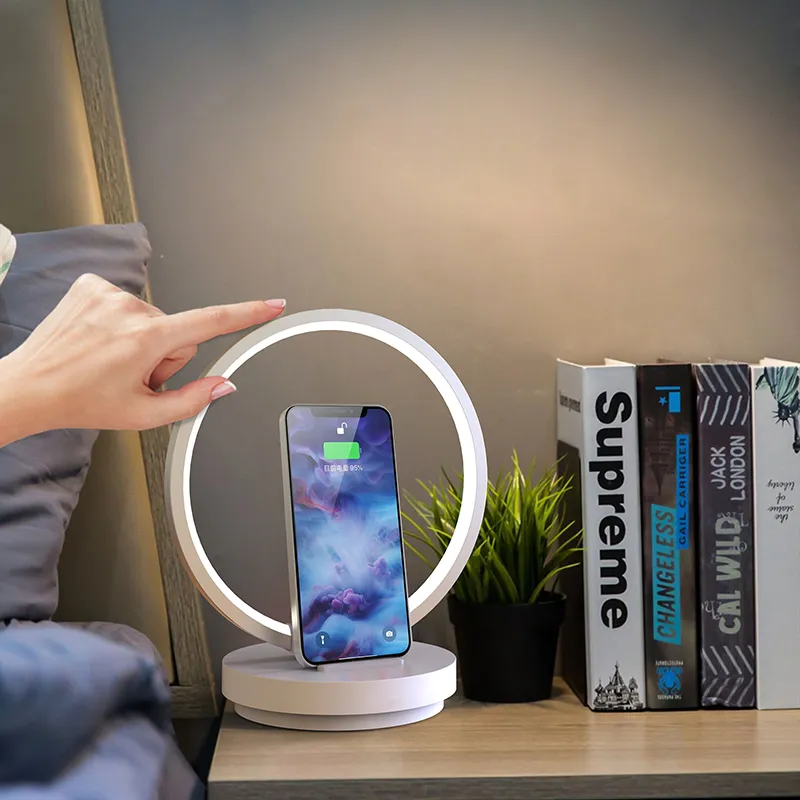 3 in 1 Station Fast charger Original Hoverboard Wireless Charger speaker with Table Lamp