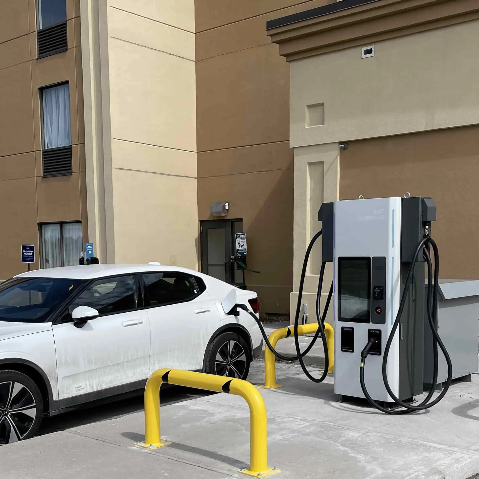 HWISEL EV (ELECTRIC VEHICLE) FAST DC CHARGER, LEVEL 3, 100KW, 480VAC