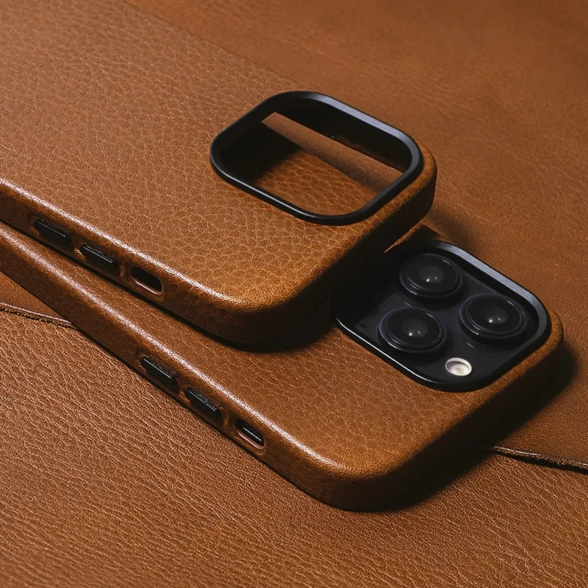 Leather iPhone Case with MagSafe | L03